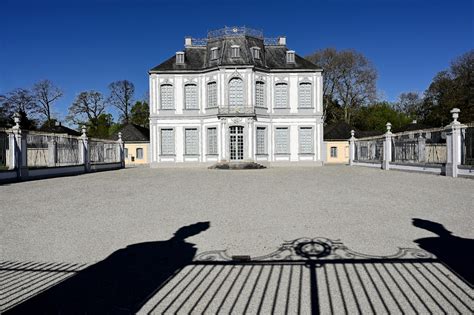 Das Zege-Gebäude: Ein historisches Juwel in der lebhaften Stadt Zeway!