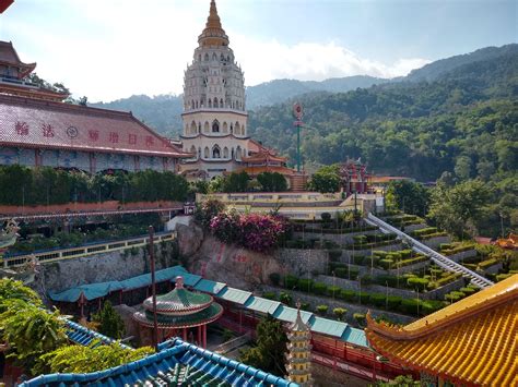 Der Kek Lok Si Tempel: Ein buddhistisches Wunderwerk voller spiritueller Energie!