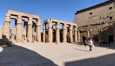 Die Tempelanlage von Luxor: Ein historisches Meisterwerk am Nil!